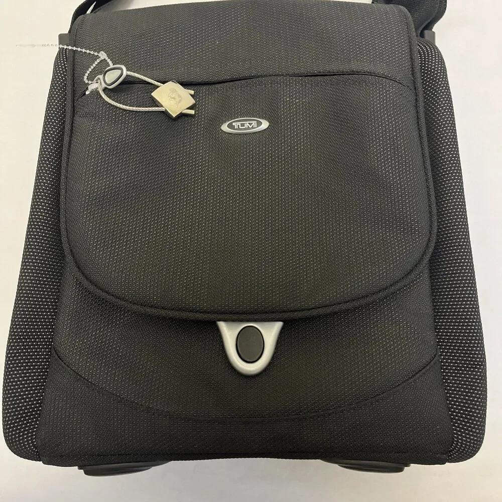 TUMI T3 Men's Women's Apex Travel Tote Shoulder Bag Strap Black Classic Style